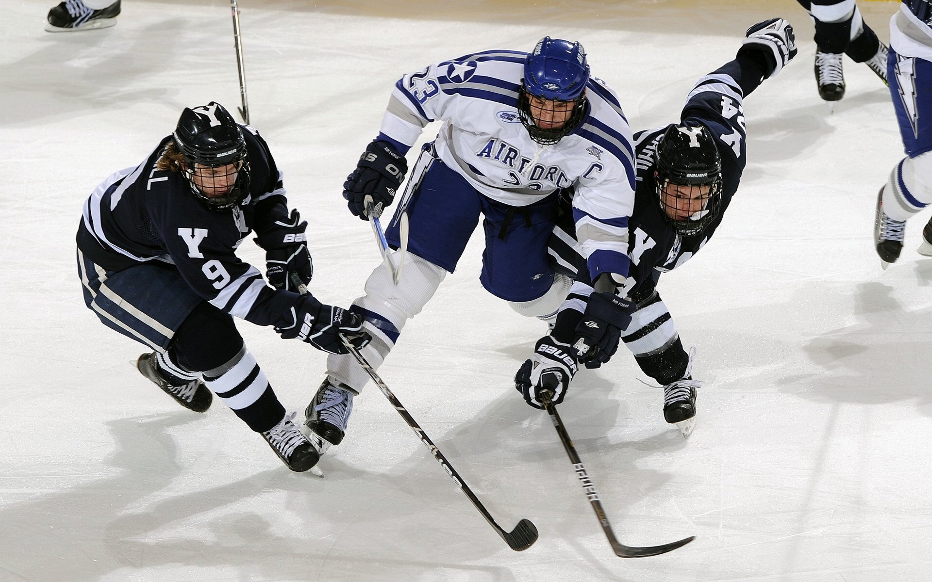 九游娱乐入口-三分射手在拉开空间中的战略作用，三分射手nba